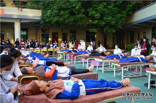 学生风采—美容手法技能大赛